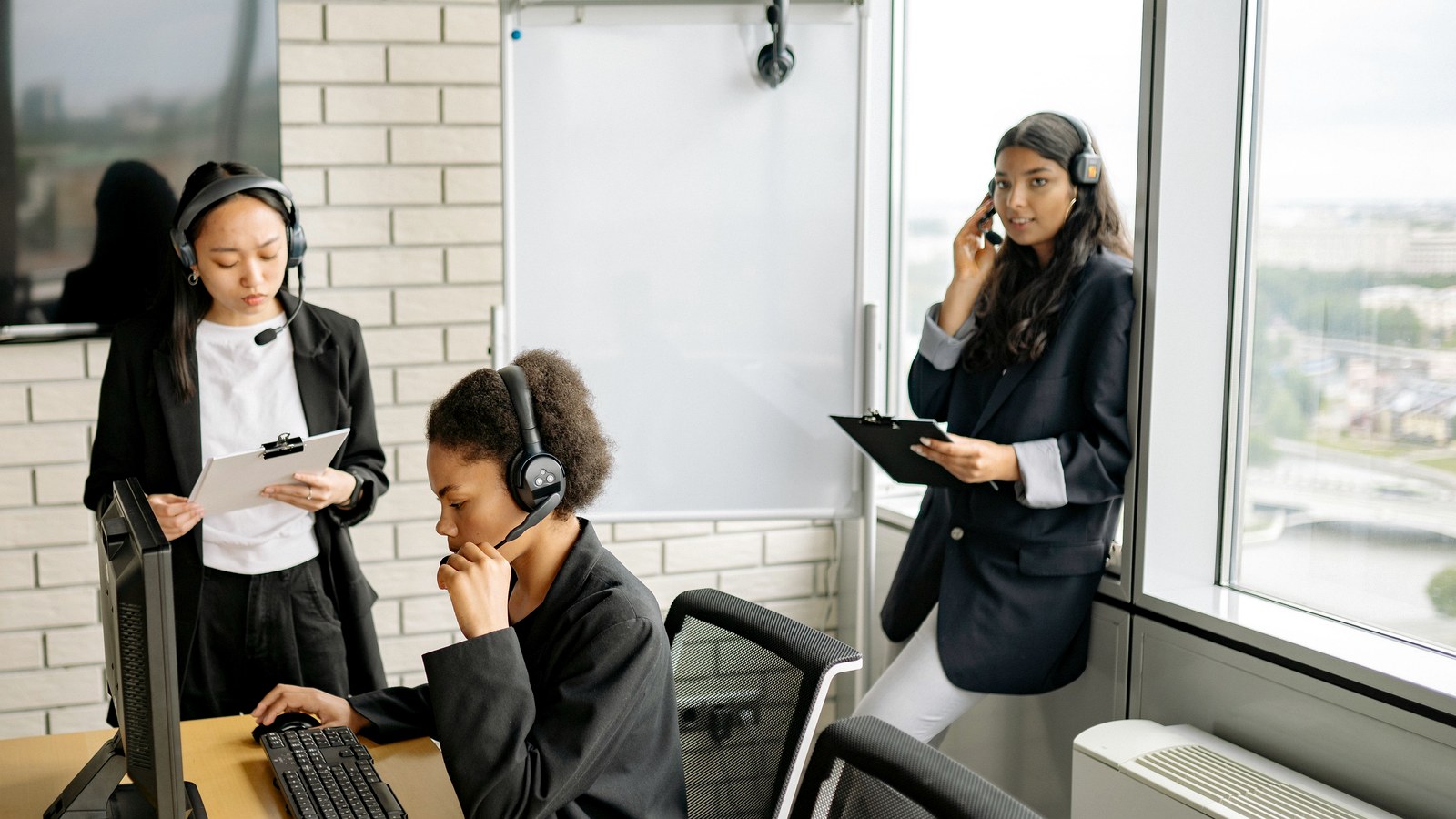 Inbound support that resolves routine calls and preserves the customer story